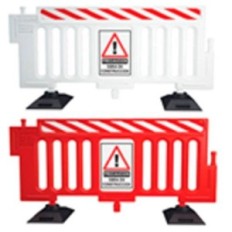 Valla Plastica Parra Seguridad Vial - Construido En Polietileno - Sistema De Encastre Por Bisagra Que Permite Giro A 180°